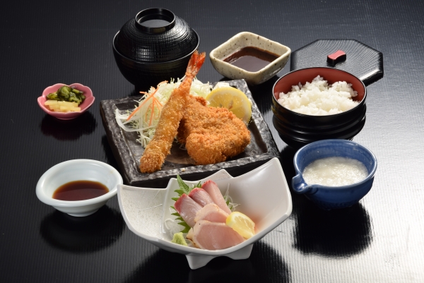 海老ヒレカツとろろランチ